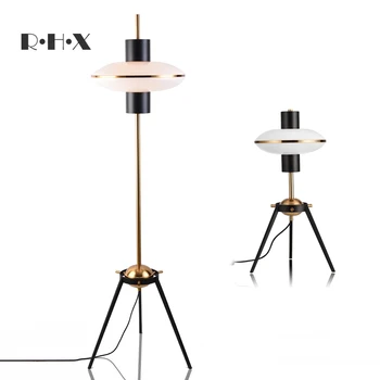 Luxusné Vertikálne Kovaného Železa Stolná Lampa Trojuholník Poschodí Lampa Office Model Medzi Obývacia Izba, Spálňa, Nočné Stolná Lampa