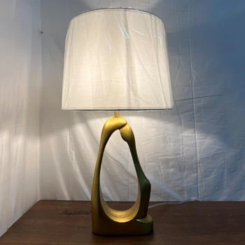 Kreatívne Živice Stolové Lampy pre Obývacia Izba Tkaniny Pokrytie Umenie Spálňa Nočná Lampa Dizajnér Postmoderných Domov Deco Osvetlenie Zariadenie
