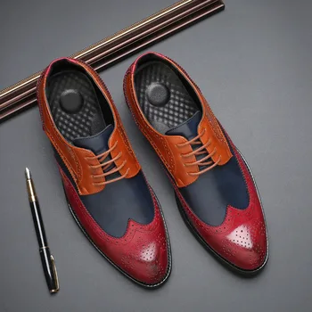 2021 nové Bullock vyrezávané Britský štýl pánske topánky farby zodpovedajúce obuv retro ležérne topánky veľkosť pánske topánky