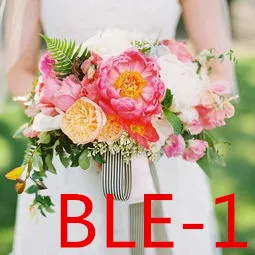 Svadobné svadobné doplnky drží kvetiny 3303 BLE