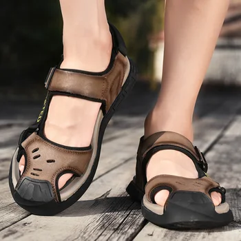 2021 nové letné pánske sandále módne bežné pláži obuv muži nosiť sandále a papuče mäkké dno sandále pre študentov