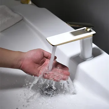 Kúpeľňa Povodí Kohútikov Pevné Brass Umývadlo Ťuknite Na Položku Zmiešavač Teplej A Studenej Jeden Rukoväť Záchodové Žeriav Vody Na Black/White Gold/Chrome